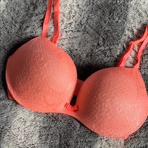 Victoria’s Secret Plunge Push Up Bra